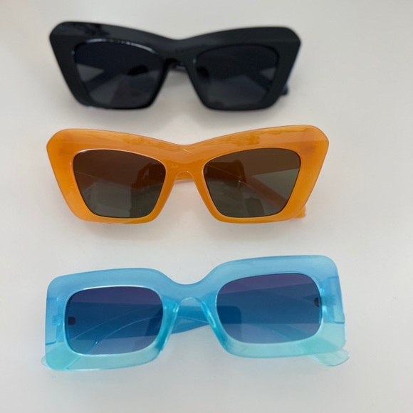 SOLD | Bundle of Sunglasses - 3 pairs - Picture 2 of 6